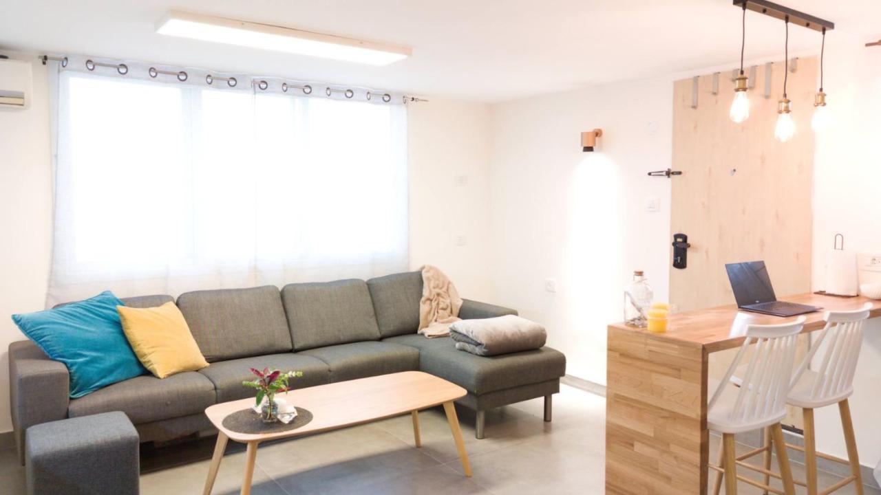 Primrose Boutique Apartment Asdode Exterior foto